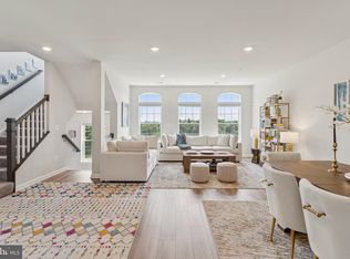 5504 Lanteen St, Lanham, MD