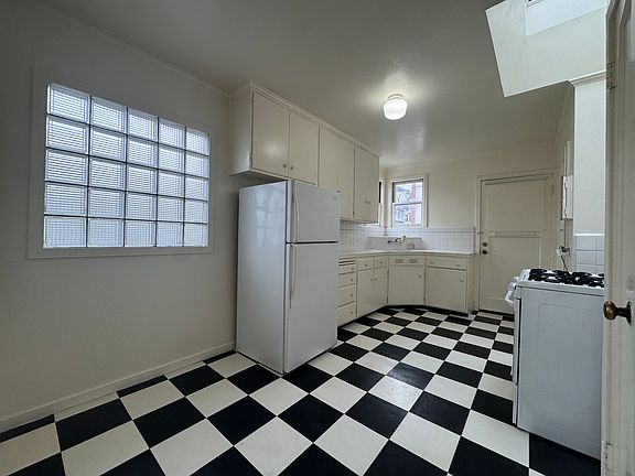 5th image of 803 Kirkham St #803