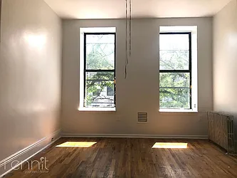 Rented by Rennit Inc.