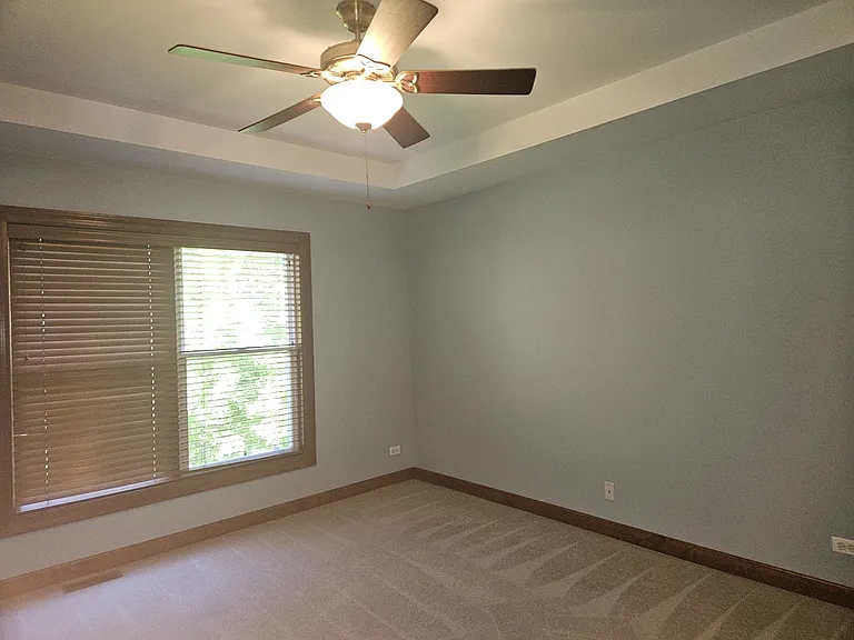 733 Woodbury Ct — Photo 19