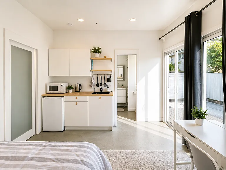 503 K St #1FSTUDIO — Photo 4