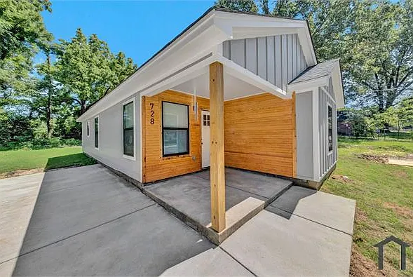 728 King Ave — Photo 17