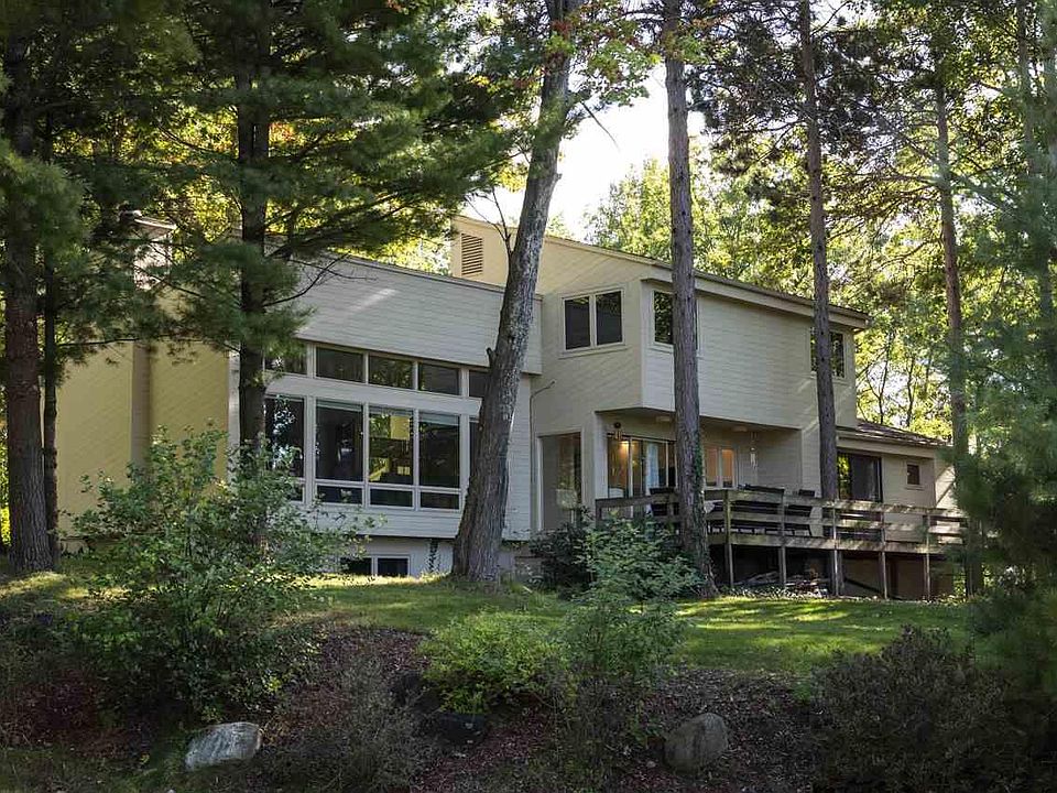 1st image of 3294 Holiday View Dr