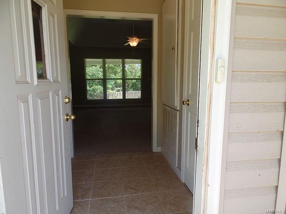 4th image of 842 County Road 165