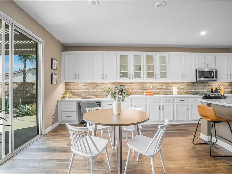 32154 Renoir Rd — Photo 12