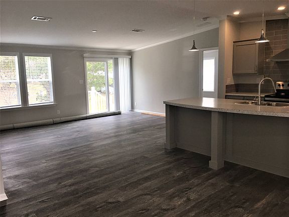 4th image of 1231 Beechwood Dr