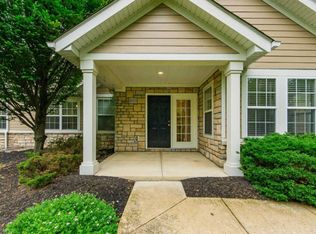 8025 Flint Run Pl, Columbus, OH 43235