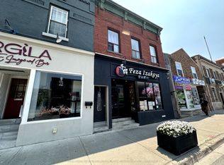 15229 Yonge St #2, Aurora, ON L4G 1L8