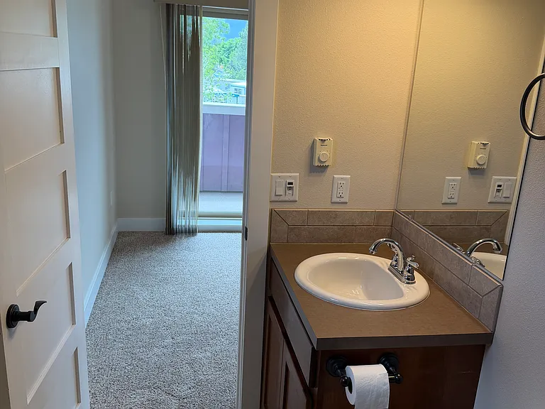 251 Urban Prairie St #B — Photo 9