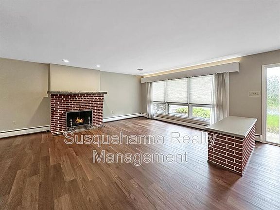 2nd image of 215 Division St