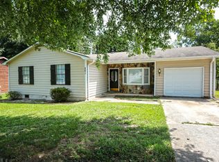 201 Montego Cir, Riverdale, GA 30274