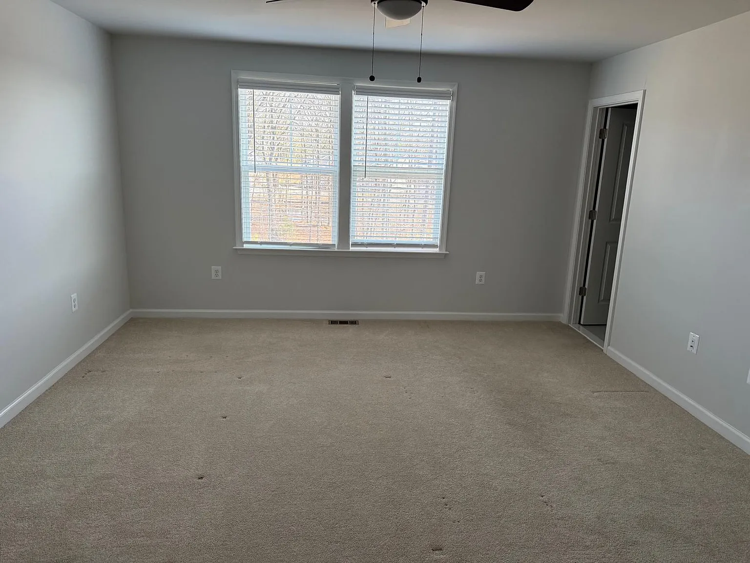 3 bed, 2174 sqft, $2,650 — Photo 3