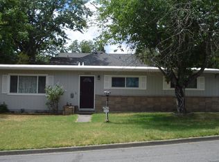 1002 NW Grant St, Grants Pass, OR