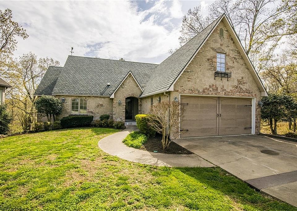 1st image of 13613 Hobie Ct