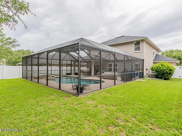 16284 Hunters Hollow Trl — Photo 48
