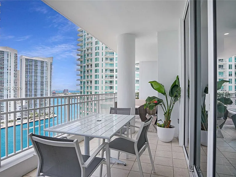 801 Brickell Key Blvd #2210 — Photo 41