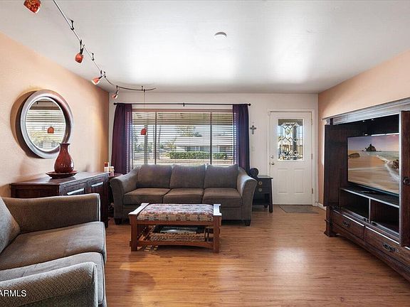5th image of 2433 E VISTA Drive