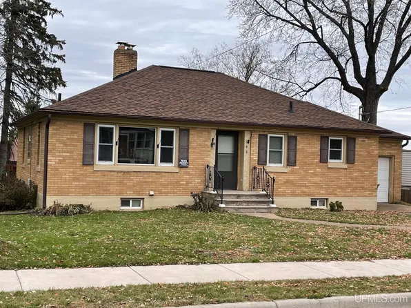 648 Lake Ave, Ironwood, MI 49938