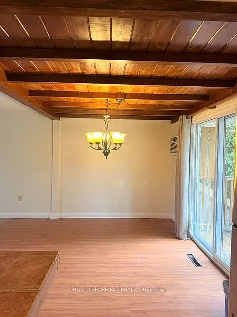 3 bed, $2,500 — Photo 2