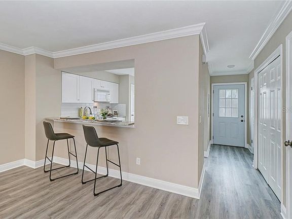 5th image of 16145 Rambling Vine Dr E