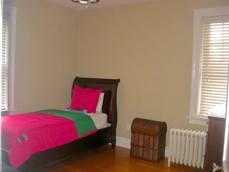 1034 Commodore Dr #2 — Photo 11