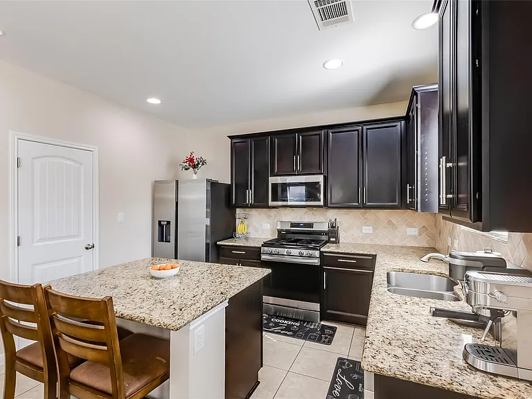 5745 Porano Cir — Photo 11