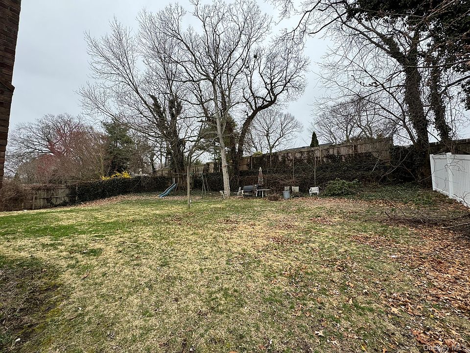 2nd image of 18 Willow Street
