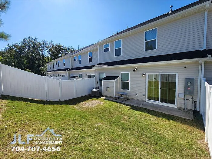 10412 Dalton Woods Ct — Photo 21