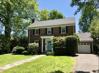 975 Grant Ave, Pelham, NY 10803