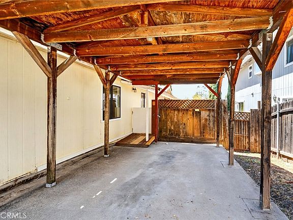 3rd image of 3921 Villa Ave
