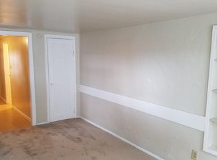 934 N 104th St APT 5, Seattle, WA 98133