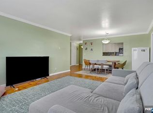 2000 Linwood Ave APT 16J, Fort Lee, NJ 07024
