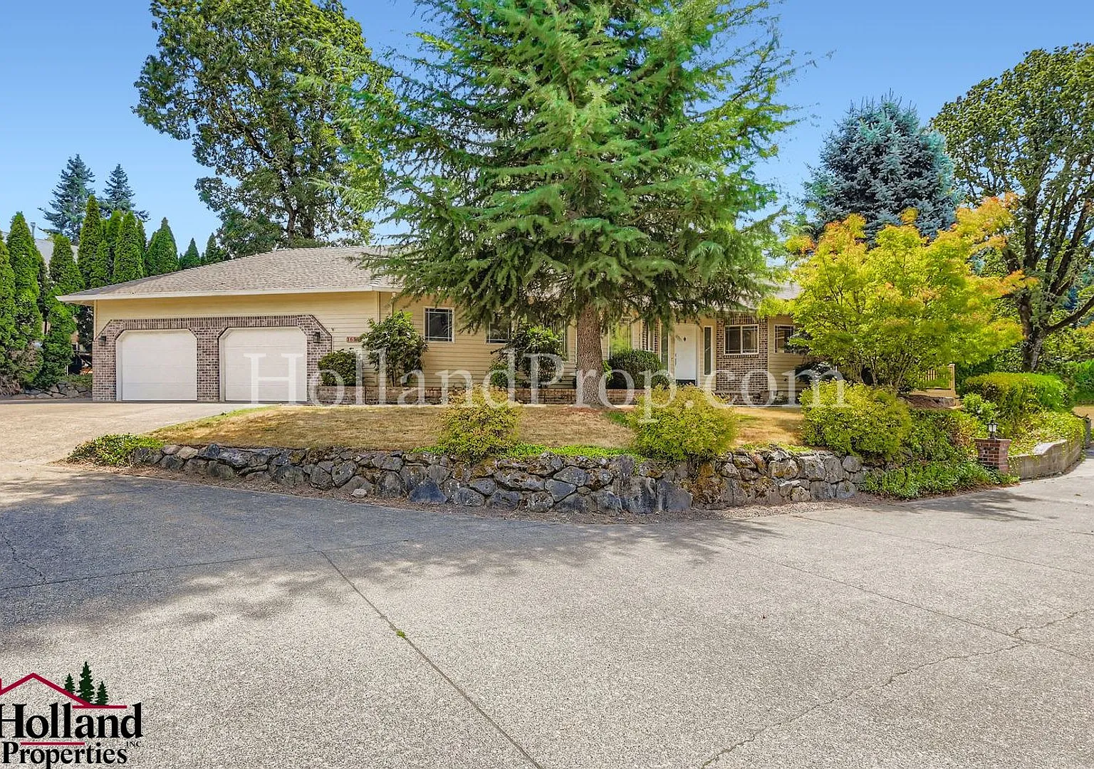 Charming Single-Level Home in Private Cul-de-Sac Spacious Living, RV Parking & More! — Photo 3