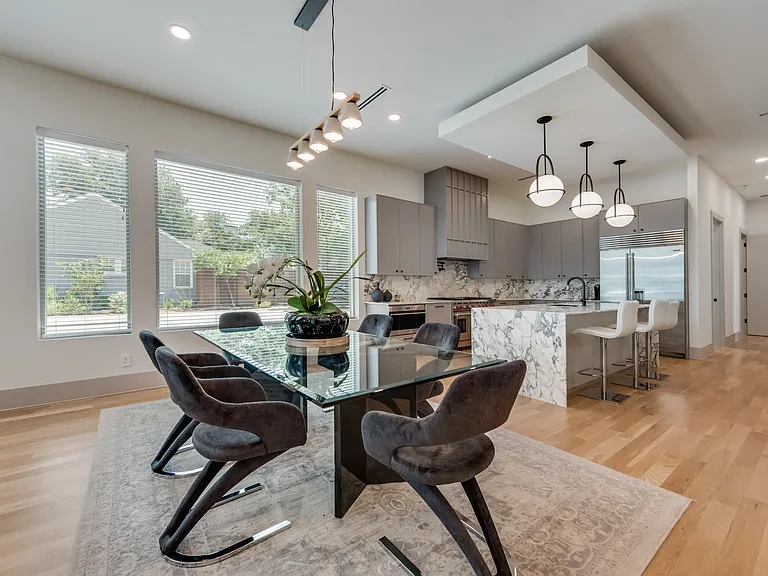 4528 W Amherst Ave — Photo 11