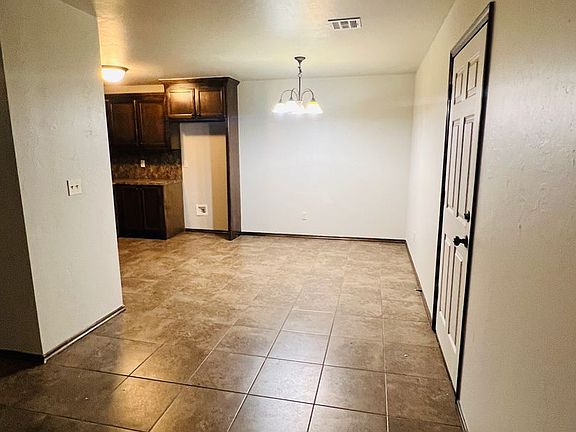 3rd image of 702 NE 21st Ter