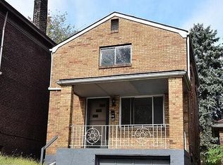 116 Library Pl, Duquesne, PA 15110