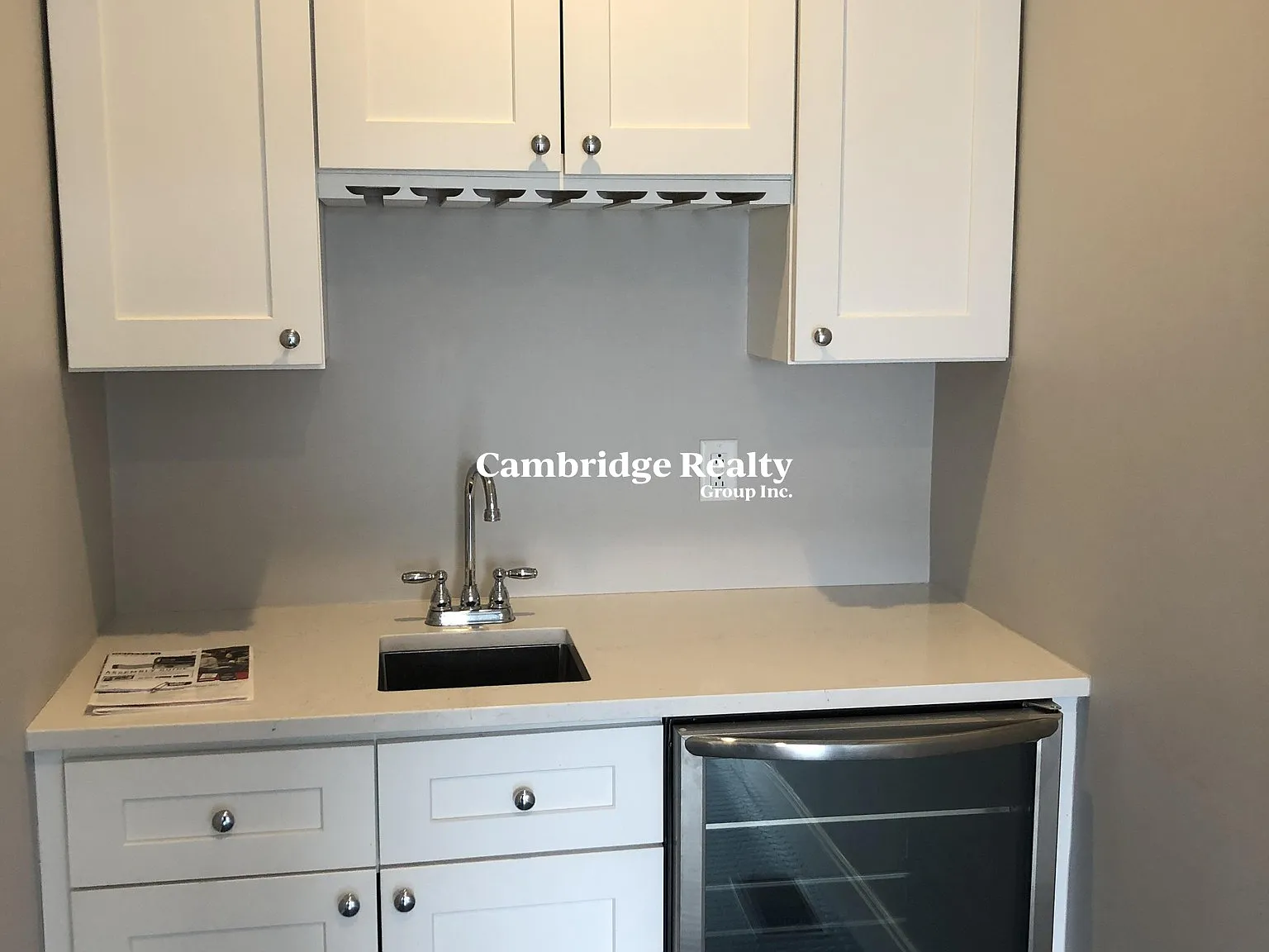 1 bed, 1.0 bath, 500 sqft, $3,250 — Photo 2
