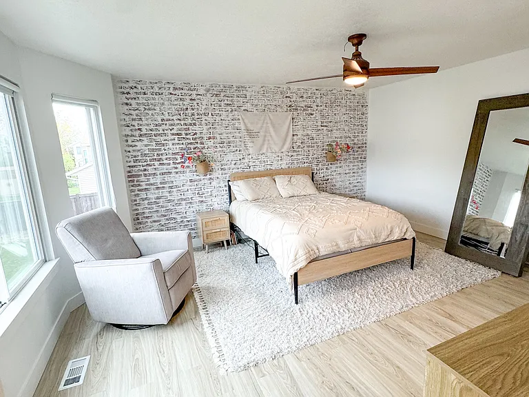 309 S 1800 W — Photo 14