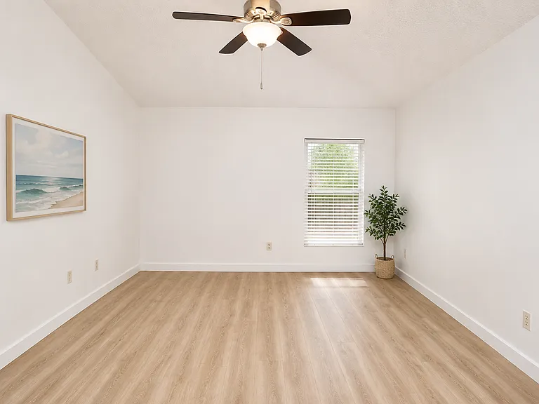 2440 Bridgeport Cir — Photo 6