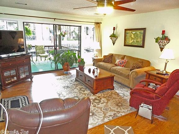 4th image of 2325 Lakeshore Dr