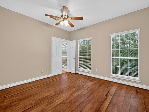 2nd image of 1001 Stanford St
