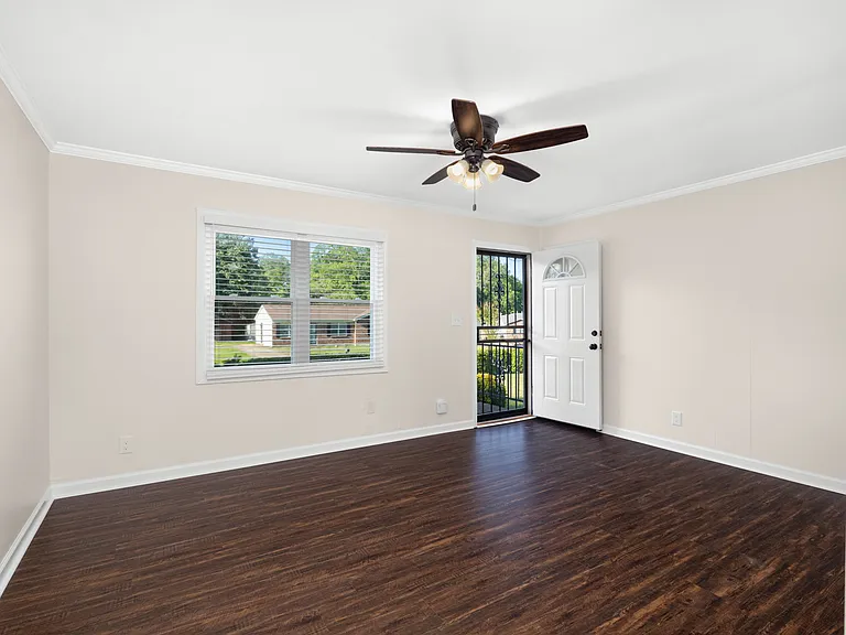 153 Seven Pines Dr — Photo 7