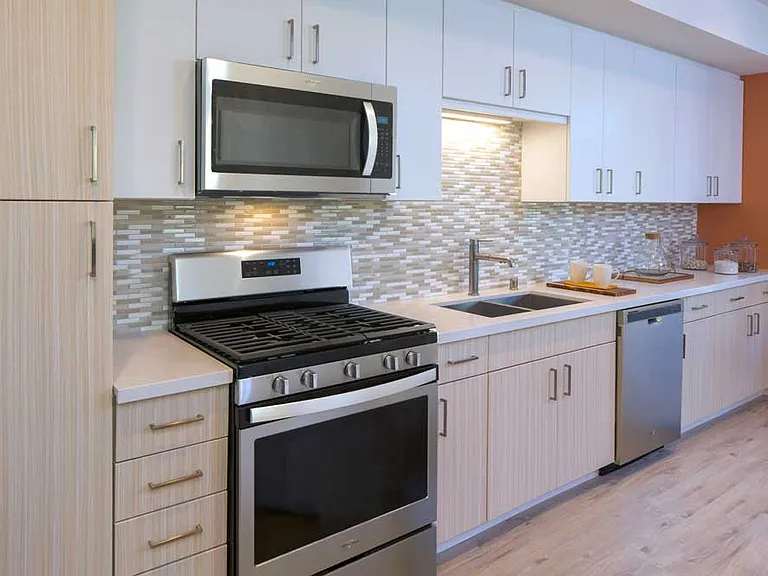 Santa Clara Square Apartment Homes — Photo 20