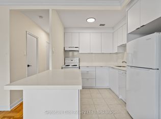 165 Balliol St #301, Toronto, ON M4S 1C2