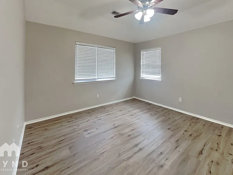 33119 Cottonwood Bnd — Photo 6