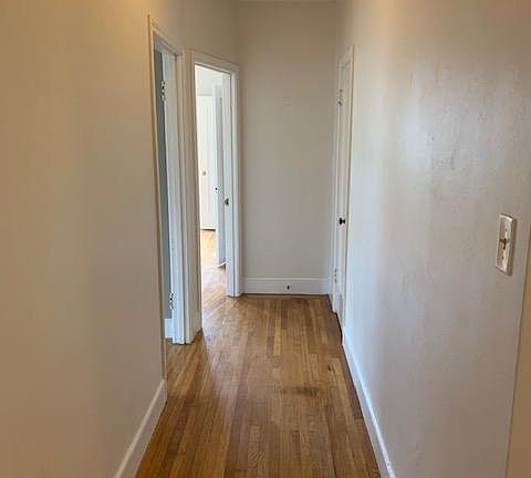 5th image of 1903 Broderick St APT 12