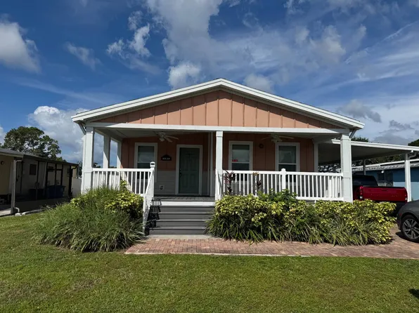 8828 Fountain Club Blvd, Tampa, FL 33635
