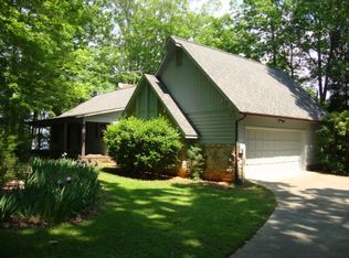 448 Ridge Dr, Clarksville, VA 23927