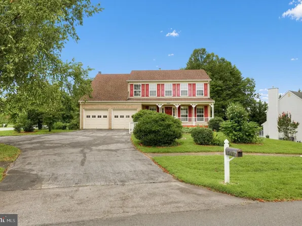 5251 Quebec Pl, Woodbridge, VA 22193