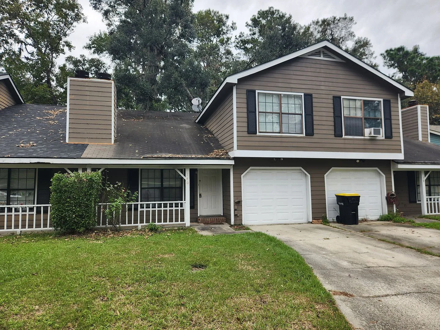 **Available January 1st** 3 Bedroom, 2.5 Bath Town Home — Photo 2